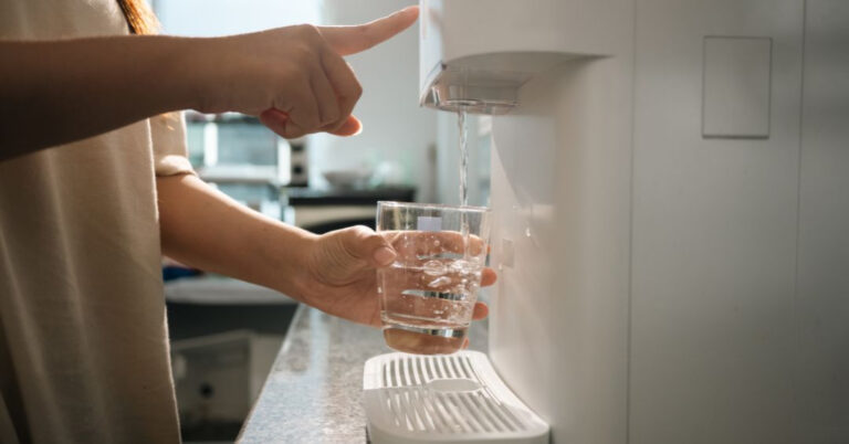 Conserto de Purificador de Água em Salvador | Assistência Perto de Mim agua sem controle de temperatura